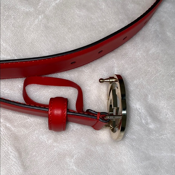 Gucci Red Leather Belt with Gold Logo Buckle - Picture 3 of 5